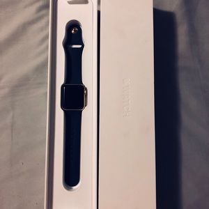 Apple watch Series 2 38mm Gold Aluminum & Navy